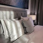 Apartmán Vektor Premium With Rooftop Garden & Free Parking *
