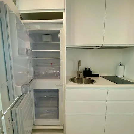 Vektor Premium With Rooftop Garden & Free Parking Apartment