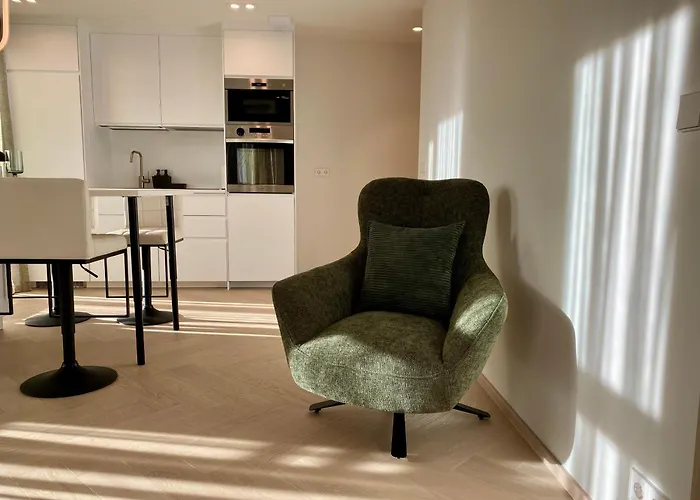 Vektor Premium With Rooftop Garden & Free Parking 公寓 塔林